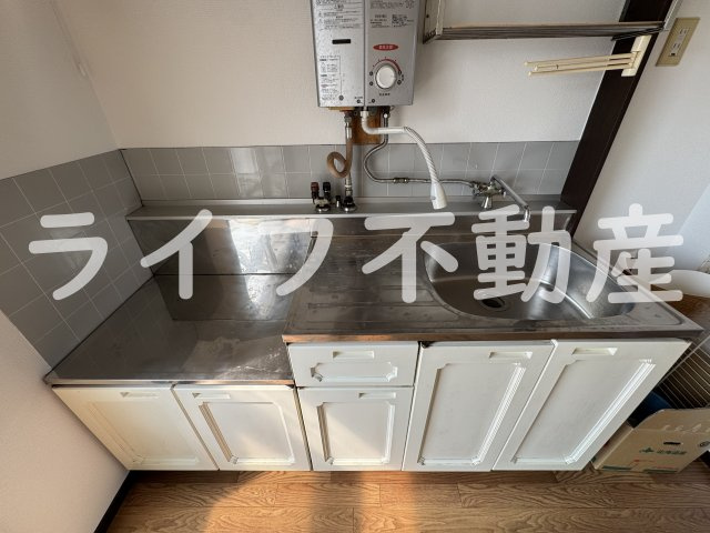 サンライフ玉串B棟のキッチン|お料理しやすいキッチンです