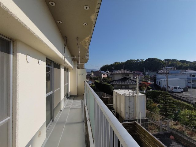 サンコーポ国分のバルコニー|開放的で明るい空間を演出してくれるバルコニーです