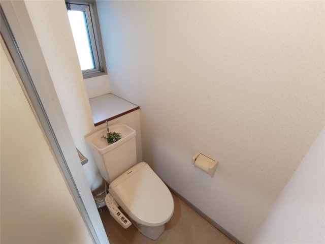 サンコーポ国分のトイレ|ゆったりとした空間のトイレです