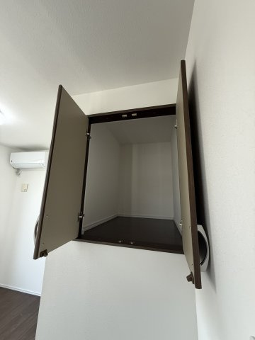 京島2丁目戸建の収納|3階5帖洋室