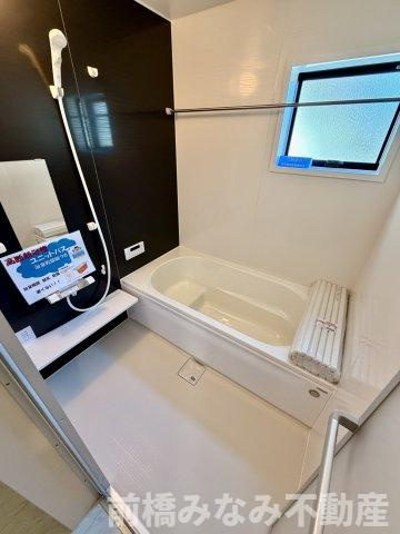 【新築】高崎市石原町第24　６号棟(全６棟)　リーブルガーデン　新築建売分譲の玄関|明るい玄関です