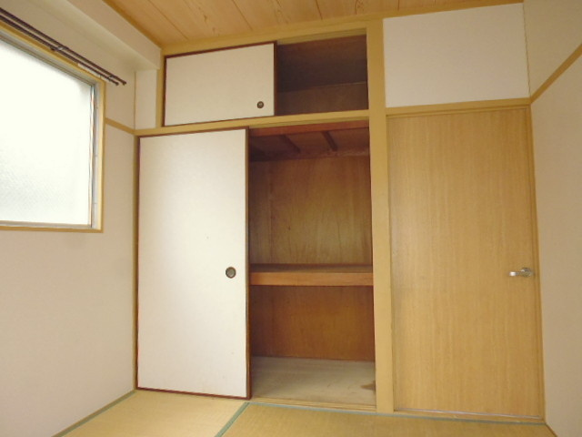 辻川マンションの収納