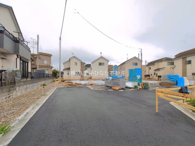 『八王子市新築戸建て』八王子市上壱分方町359-5【仲介手数料無料】　２４－２期の前面道路含む現地写真|～仲介手数料無料☆八王子ひなた不動産～八王子市上壱分方町　新築戸建て