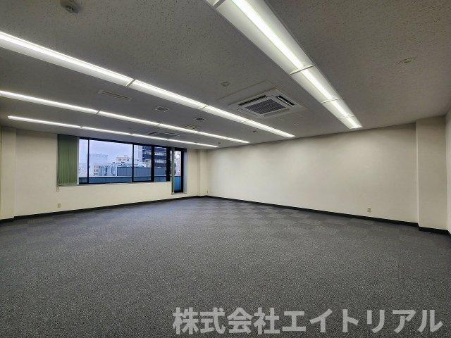 第5セントラルビルの内装