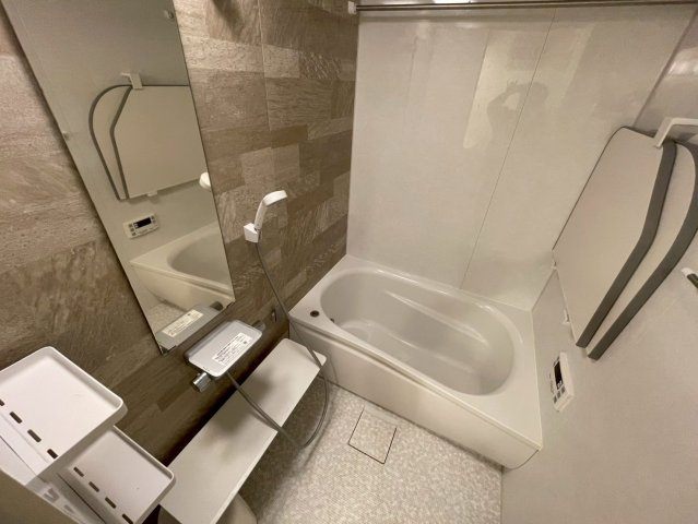 落ち着いた空間のお風呂です