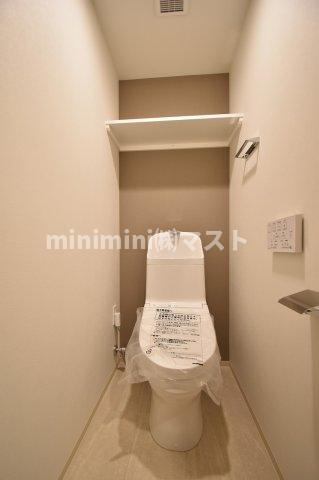 大阪市中央区淡路町３丁目の賃貸マンションのトイレ