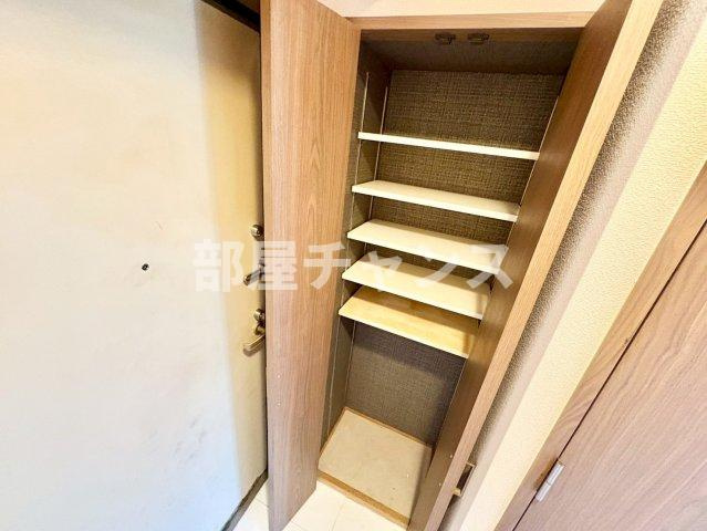 FLAT12の収納