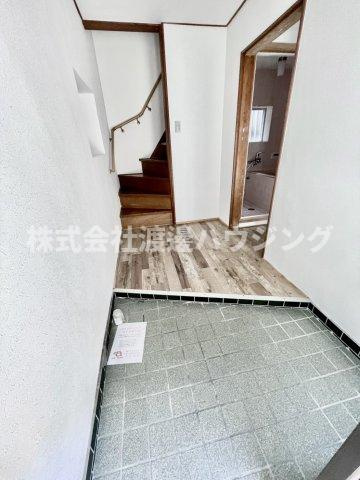 ロッヂｔ大枝北町の玄関