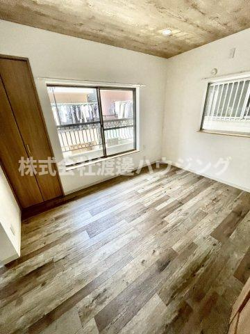 ロッヂｔ大枝北町の居間・リビング