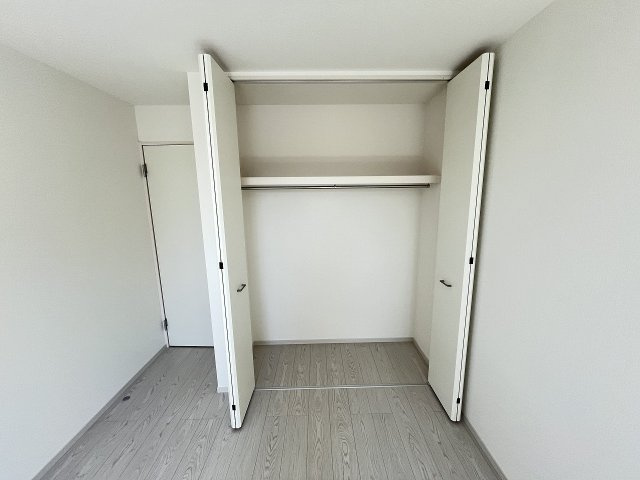 【収納】 | 福岡市西区石丸2丁目4期　2号棟（全2棟）【仲介手数料無料・0円】 | 現地写真。