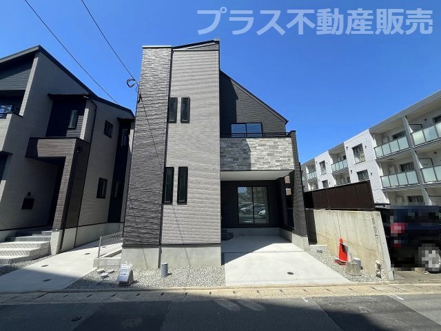 【外観】 | 福岡市西区石丸2丁目4期　2号棟（全2棟）【仲介手数料無料・0円】 | 現地写真。同じ物件を見るなら、プラス不動産販売にお任せ下さい。
