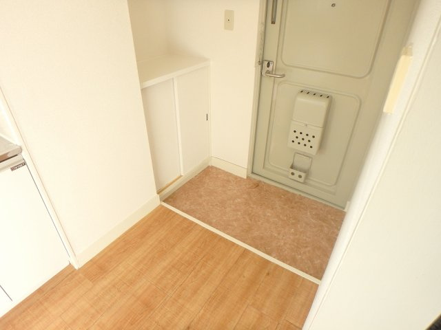 動坂ハイツの玄関
