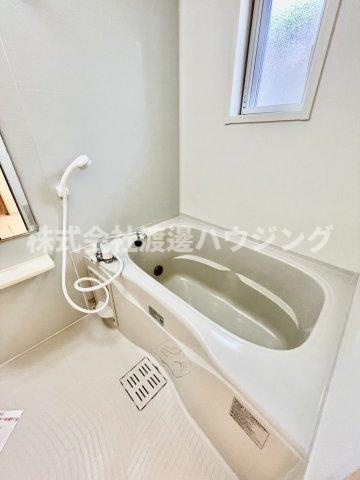 ブリリアント ロックの浴室