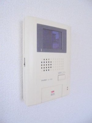 【セキュリティ】 | プロムナード岡部Ⅱ | モニター付きインターホンです