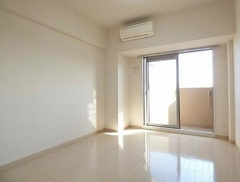 エステムコート博多祇園ツインタワーセカンドステージの居間・リビング|アレンジ自由自在の広々空間です！