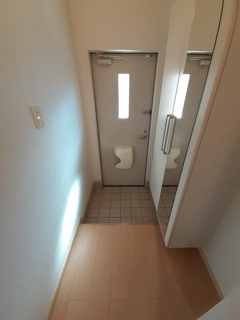 ソレイユコートＣの玄関