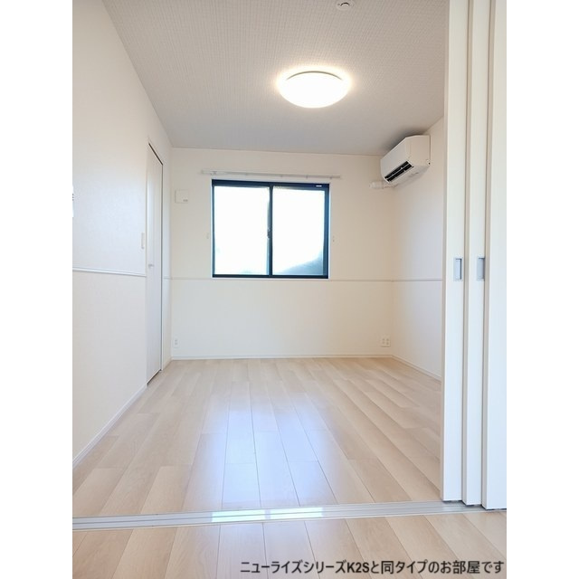 岐阜市領下のアパートの内装