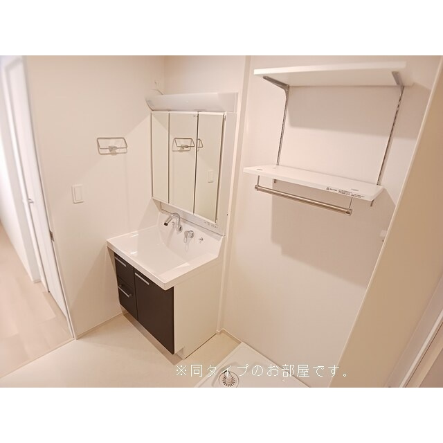 岐阜市領下のアパートの洗面所