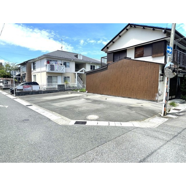 岐阜市松原町の駐車場の駐車場