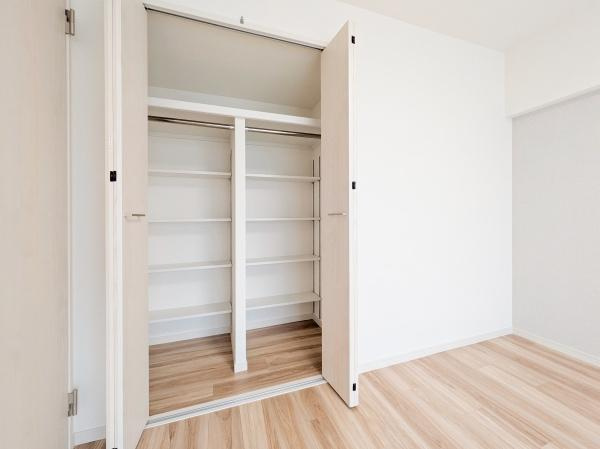 第二磯子ハイツの収納|これだけ収納があると助かりますね！
お荷物の多いご家族も安心です！