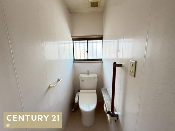 岩出市中黒　中古戸建のトイレ