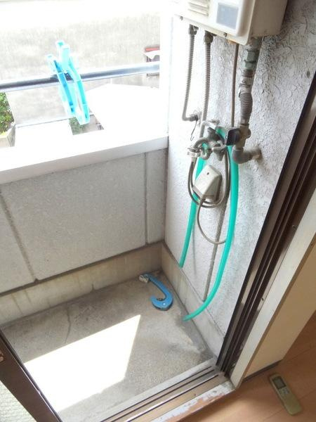 アリエスプラザのバルコニー|★洗濯機置けます★