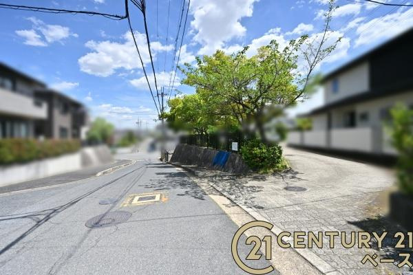 北葛城郡広陵町馬見南５丁目　一戸建の前面道路含む現地写真|■現地撮影写真■生活環境が整った閑静な住宅地です！