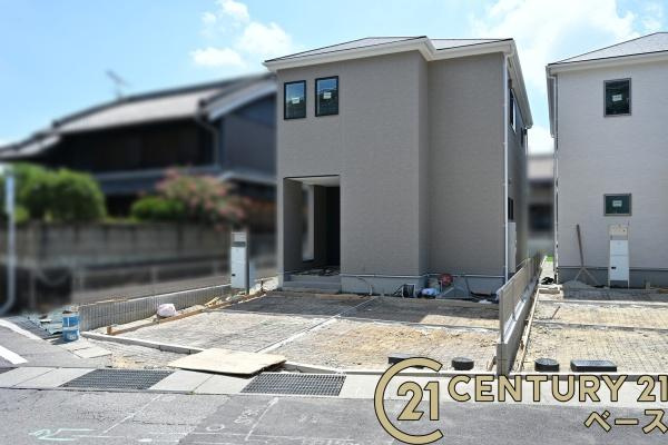 リナージュ上中 ３号棟 ／新築一戸建