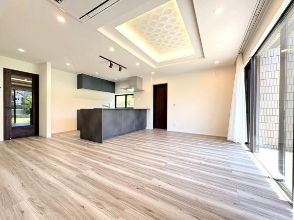 横浜市港南区港南台７丁目の中古一戸建の居間・リビング