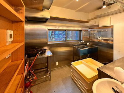 【ロビー】 | 部屋番号：A03