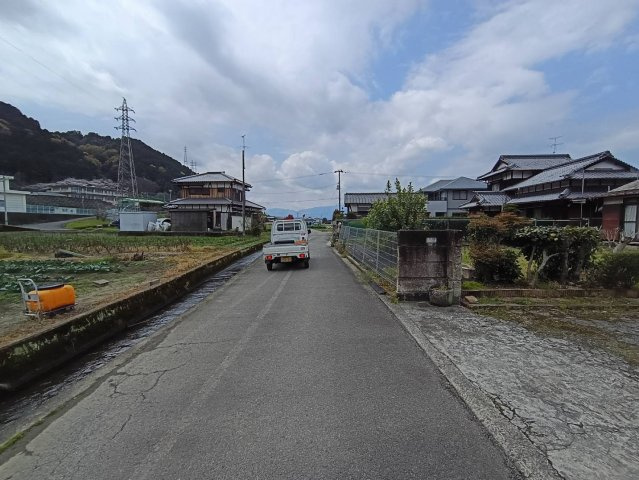 西条市中野甲718-1　売土地の周辺