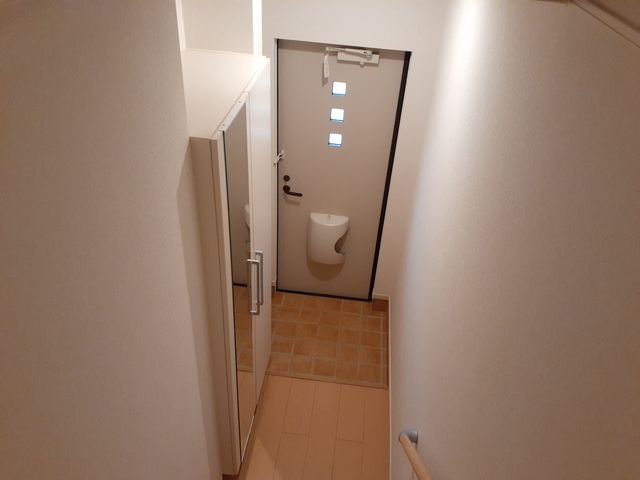 マードレ六番館の玄関