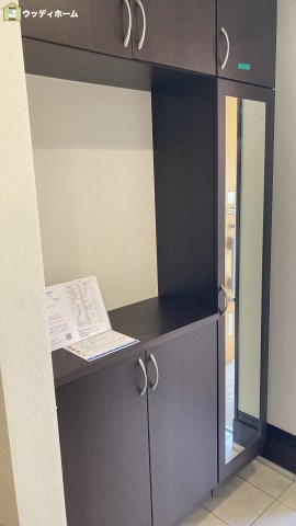 川口市伊刈　中古一戸建ての玄関