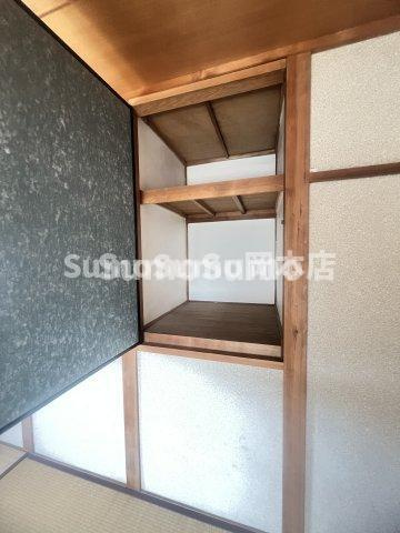 貸家　神戸市東灘区岡本の収納|たっぷりとした収納スペースです