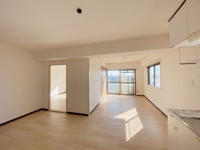 ＴＭビルの内装|別部屋同一間取りのお写真となります。