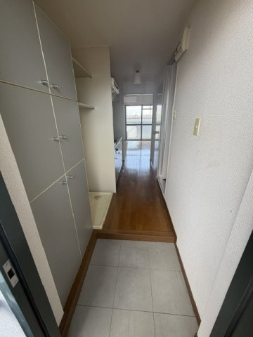 日神パレステージ宇部の玄関