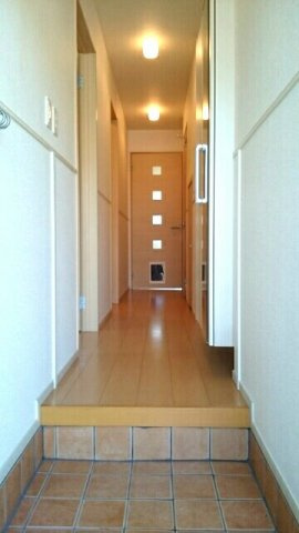 グランジェモモの玄関