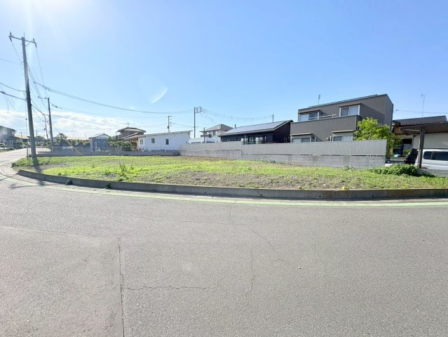 坂戸市新堀　建築条件なし売地　「坂戸駅」徒歩34分　敷地110坪　【入西小学区】