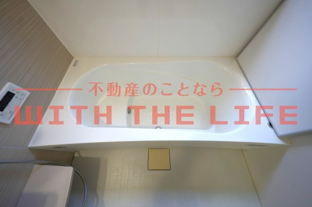 小川貸家【キャンペーン対象物件】の洗面所|ゆったりとスペースのある洗面所