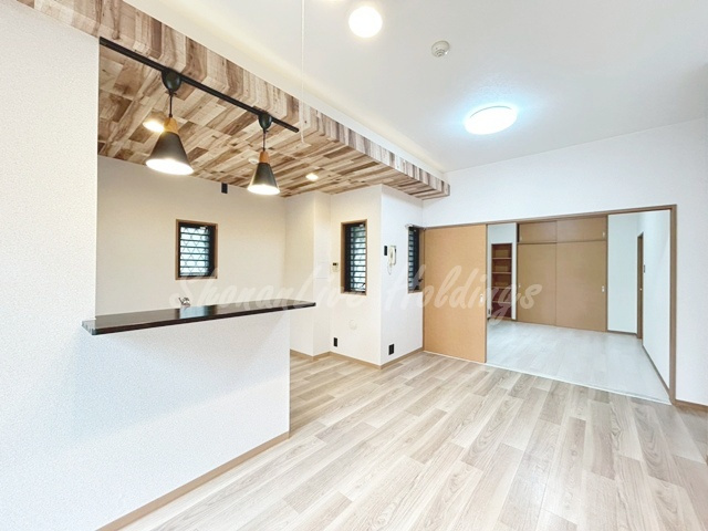 藤沢市花の木の賃貸マンションの居間・リビング
