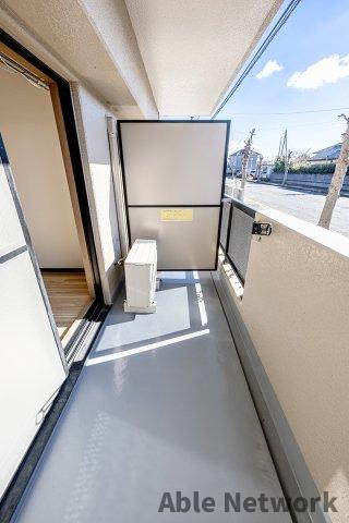 ヒルトップテラスの玄関|奥行きのあるクローゼット