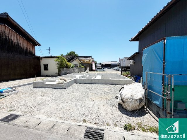西脇市西脇　第16期　新築一戸建ての外観|周辺は落ち着いた街並みの住宅地！子育てがしやすい住環境です！まだ未完成ですが、現地でしかわからない事もございます。是非一度ご覧ください。