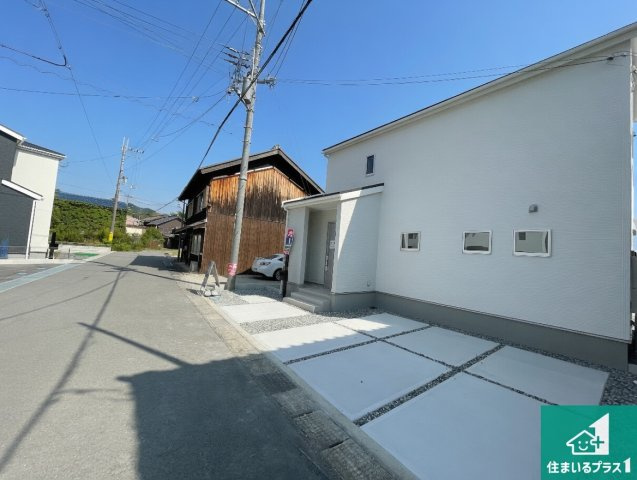 西脇市西脇　第16期　新築一戸建ての前面道路含む現地写真|車通りの少ない前面道路！お子様がいらっしゃるご家族でも安心！