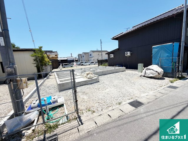 西脇市西脇　第16期　新築一戸建ての外観|周辺は落ち着いた街並みの住宅地！子育てがしやすい住環境です！まだ未完成ですが、現地でしかわからない事もございます。是非一度ご覧ください。
