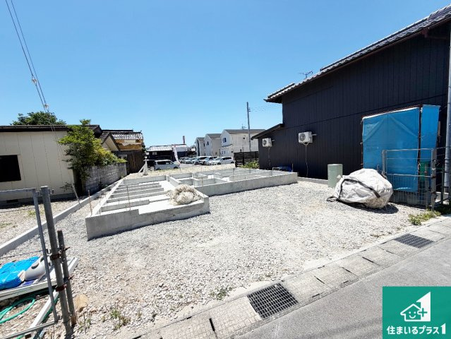 西脇市西脇　第16期　新築一戸建ての外観|周辺は落ち着いた街並みの住宅地！子育てがしやすい住環境です！まだ未完成ですが、現地でしかわからない事もございます。是非一度ご覧ください。