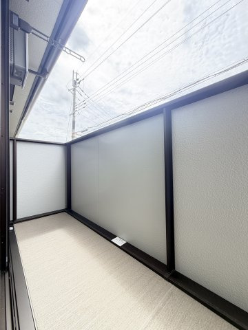 D-ROOM天が岡のバルコニー