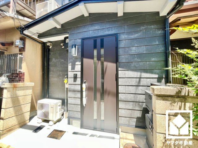 伏見区深草鳥居崎町の玄関