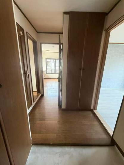 【玄関】 | セイワテラス志木 | 明るい玄関です