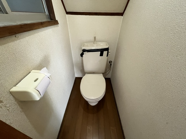 福田貸家のトイレ