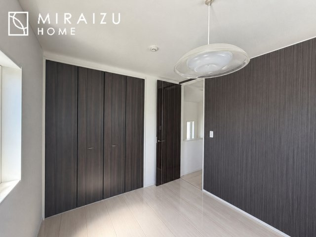 【内装】 | ※家具消し処理をしている関係で実際の形状と異なる箇所がある場合がございます、プライベートの空間もみんなで過ごす空間も両社兼ね備えたつくりです。